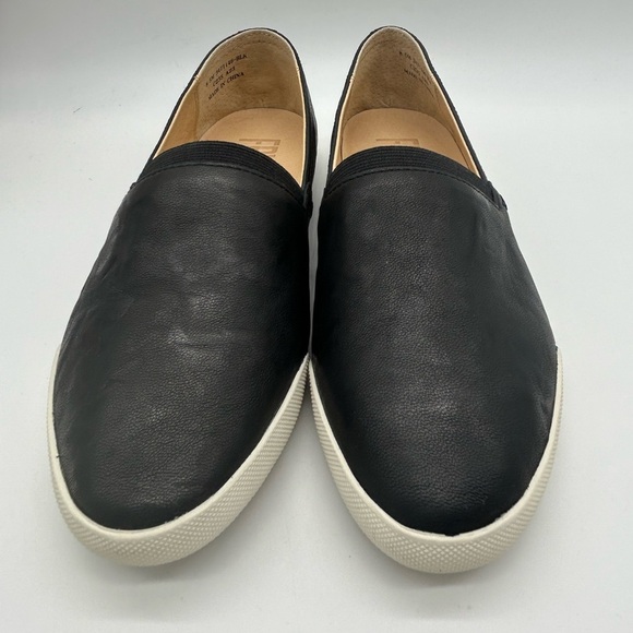 Frye Black Leather Slip-On Flats Size 8.5 | Classic Everyday Comfort Shoes NWB - Picture 4 of 14